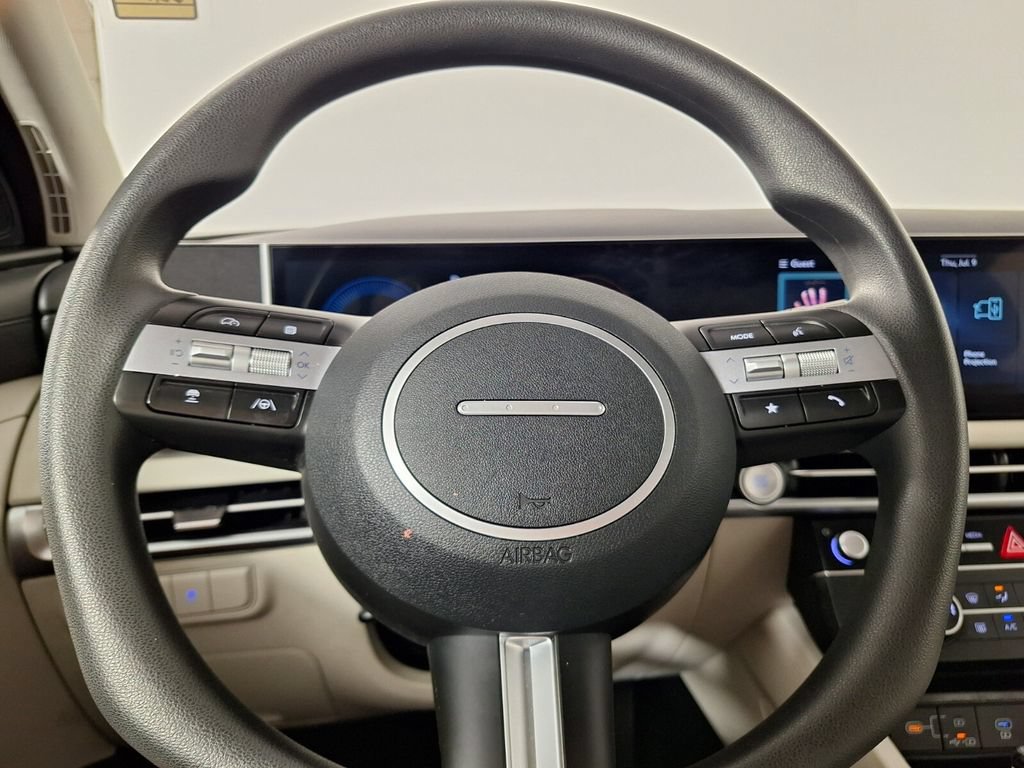 Used 2026 Hyundai Tucson SE FWD image 18