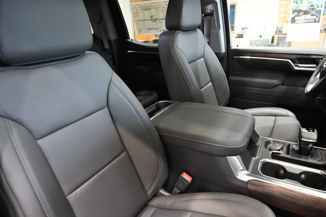 New 2026 GMC Sierra 1500 SLT w/ SLT Premium Plus Package AWD/4WD image 11