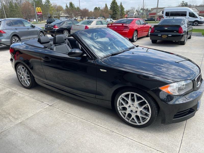 Used 2008 BMW 135i Convertible RWD image 12
