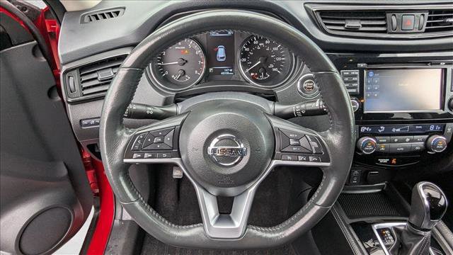 Used 2017 Nissan Rogue SL w/ SL Premium Package image 14