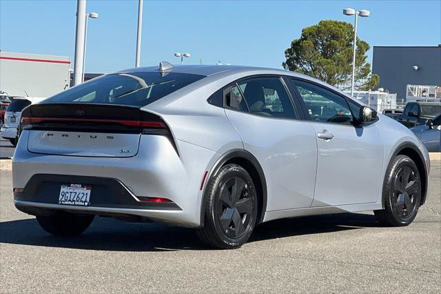 Certified 2023 Toyota Prius LE FWD video 2