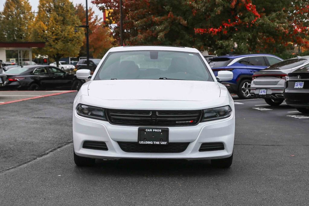 Used 2019 Dodge Charger SXT image 3