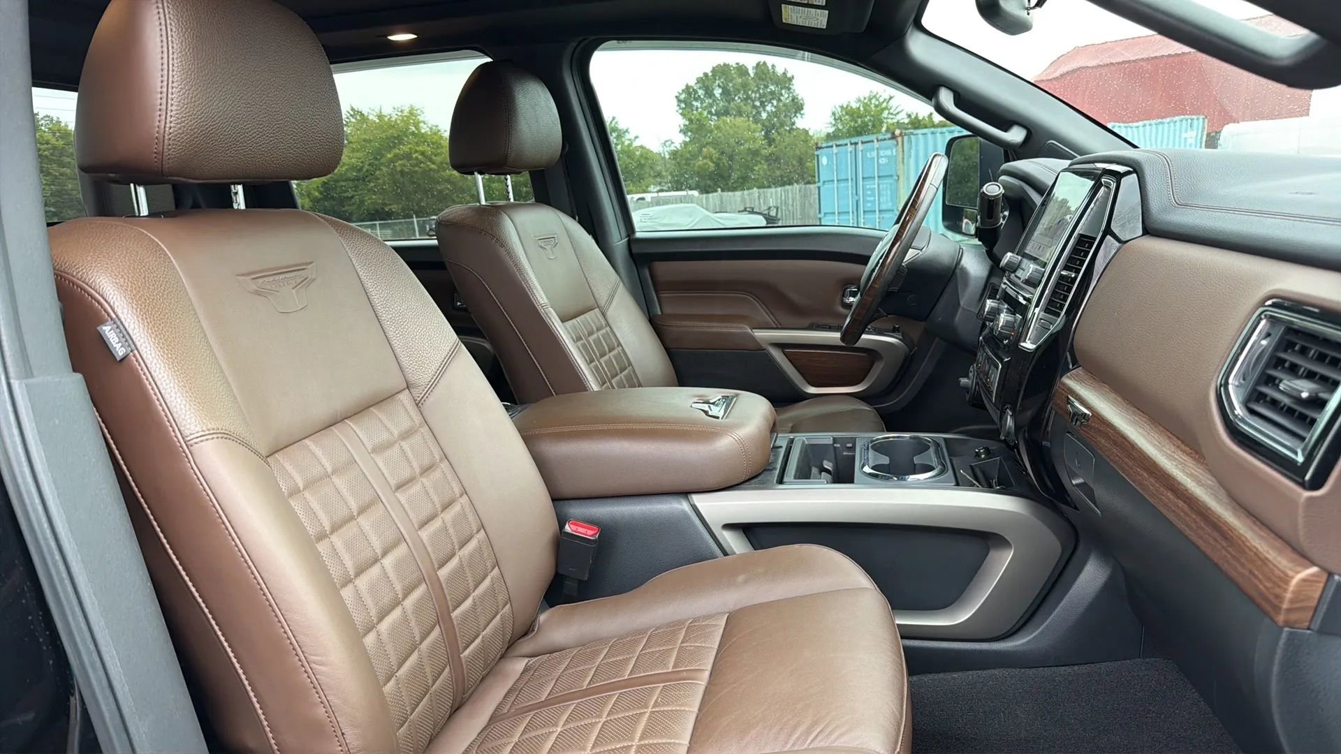 Used 2021 Nissan Titan Platinum Reserve w/ Moonroof Package image 16