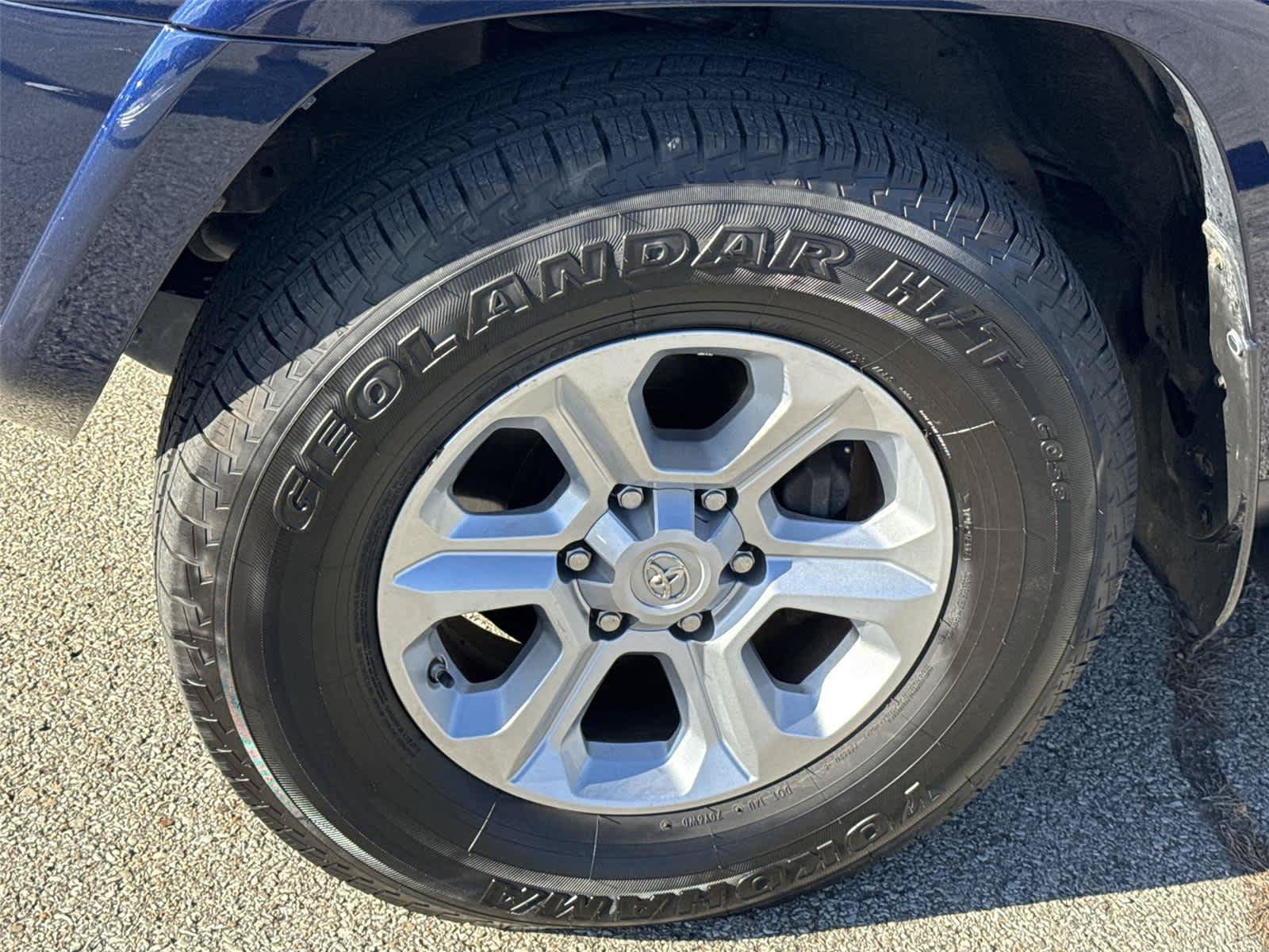 Used 2019 Toyota 4Runner SR5 Premium AWD/4WD image 12