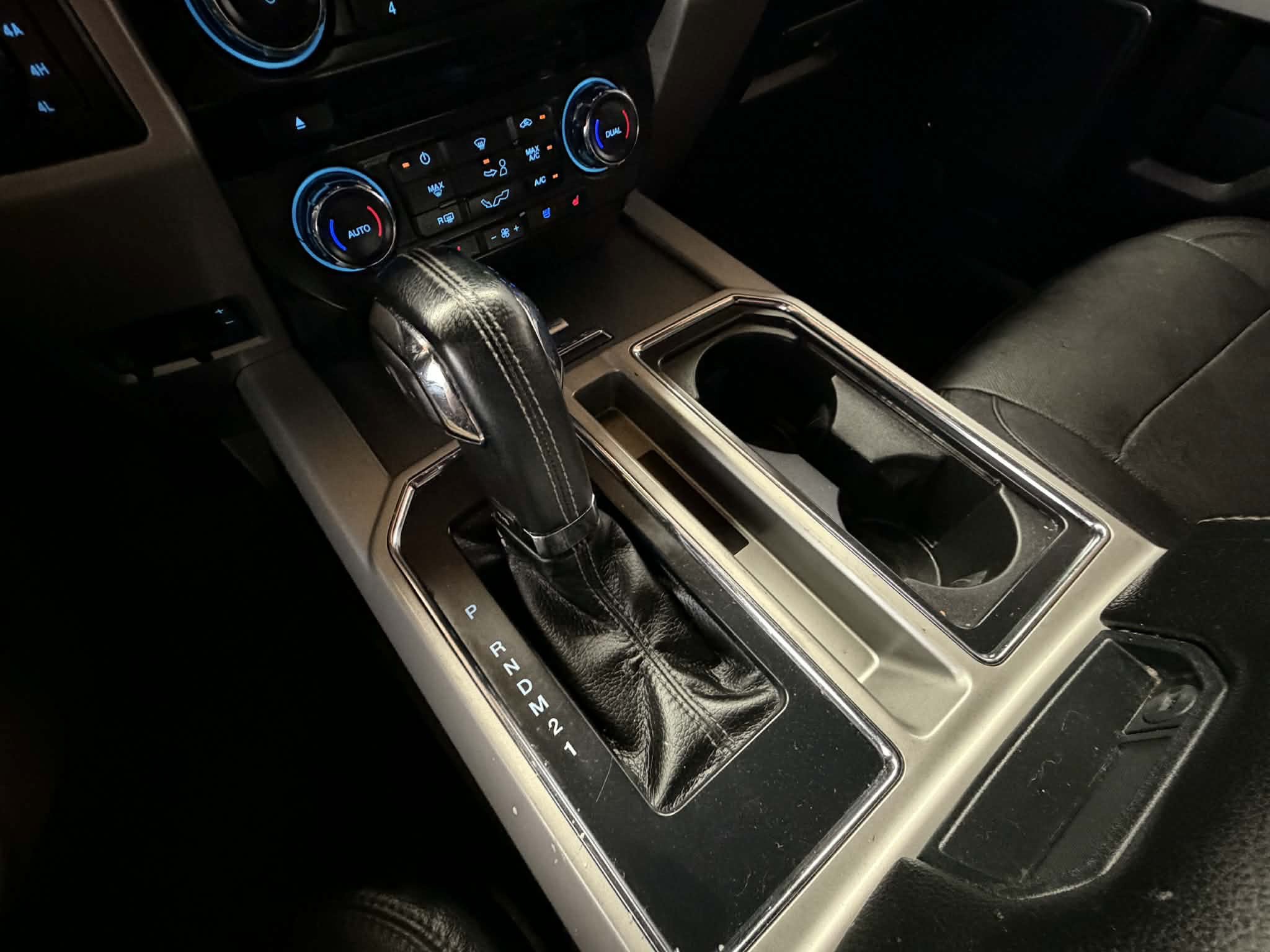 Used 2015 Ford F150 Lariat AWD/4WD image 27