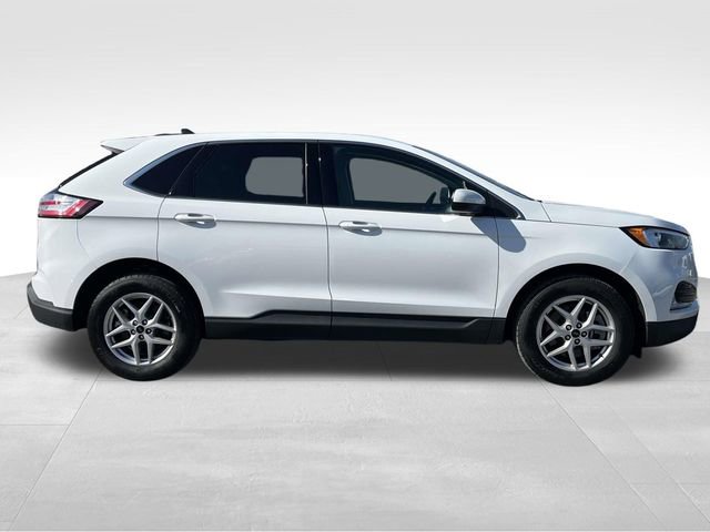 Used 2024 Ford Edge SEL image 8