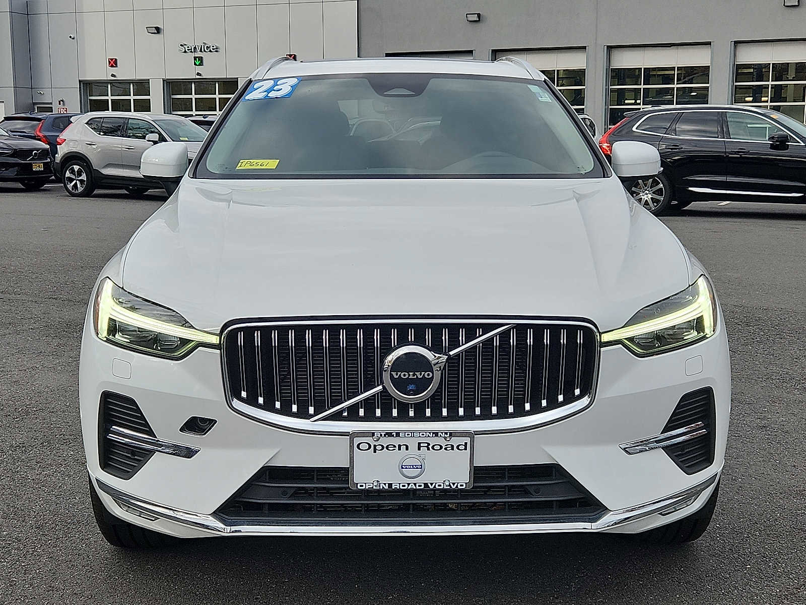 Certified 2023 Volvo XC60 B5 Plus w/ Climate Package image 2