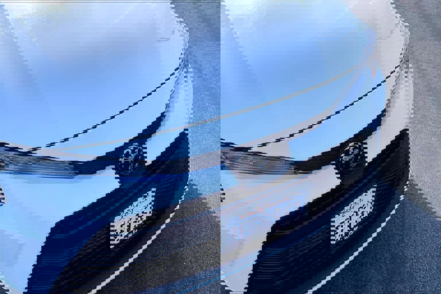 Used 2023 Toyota Corolla LE w/ Carpet Mat Package (TMS) FWD image 28