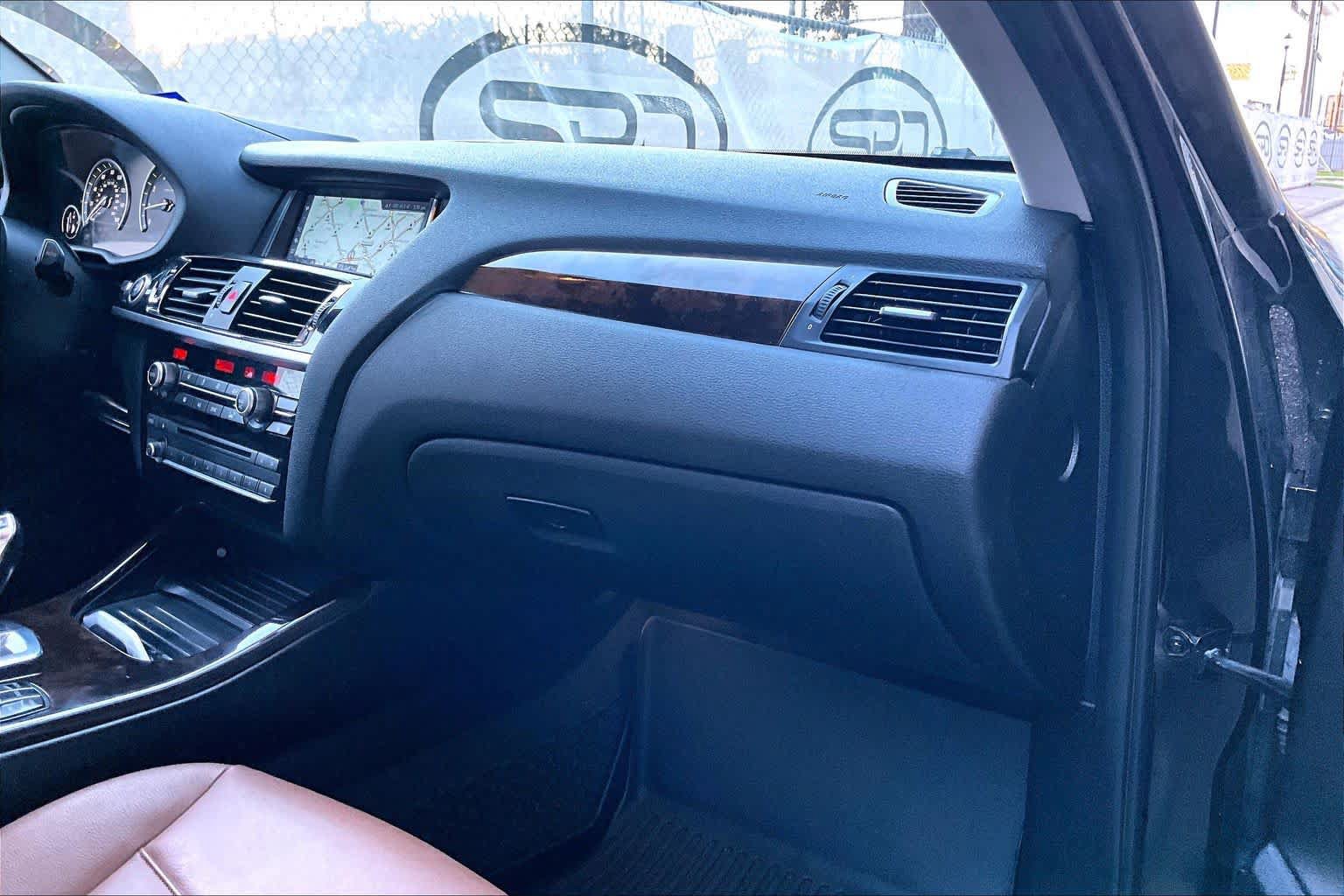 Used 2017 BMW X3 xDrive28i AWD/4WD image 18