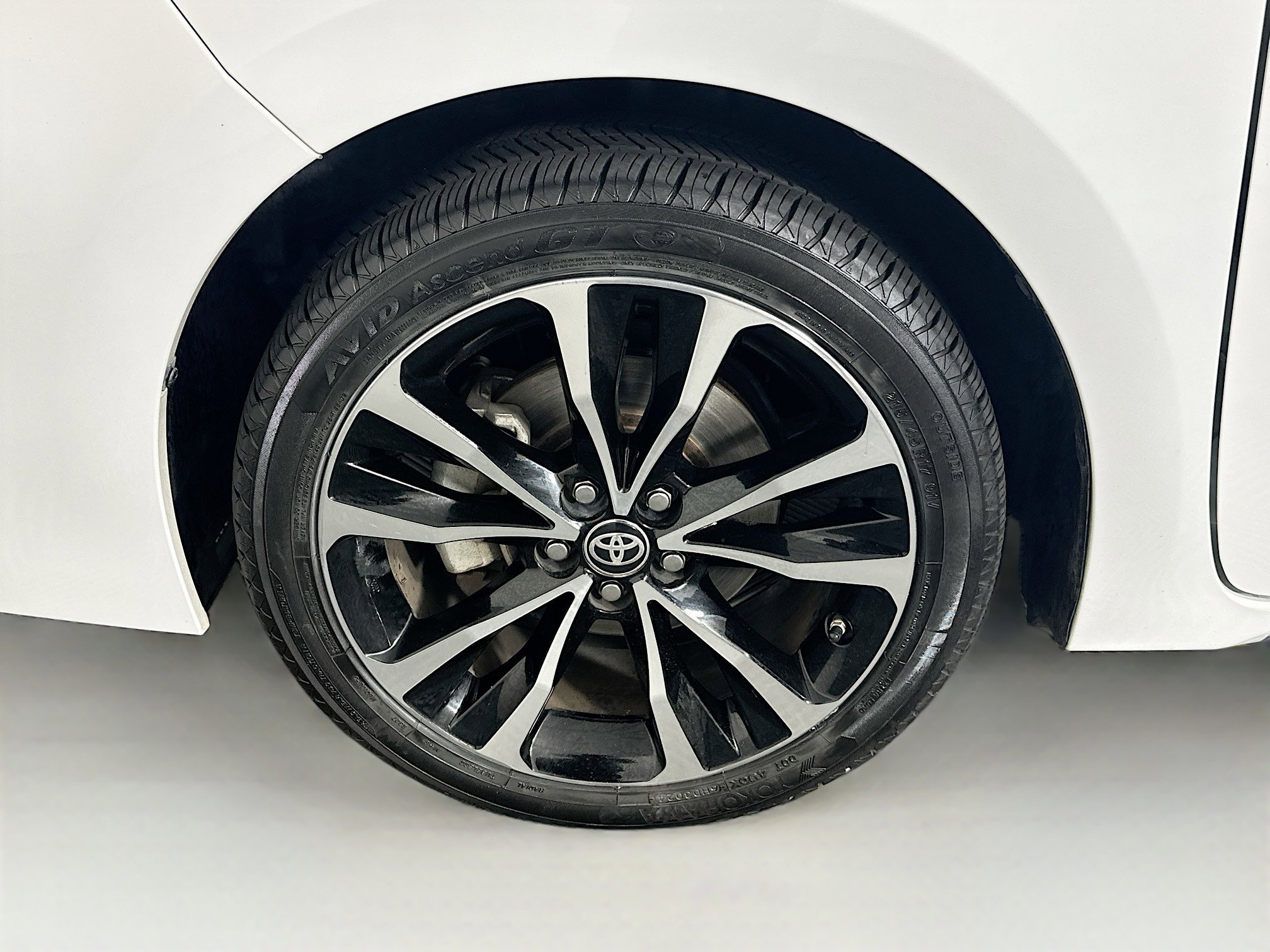 Used 2019 Toyota Corolla SE FWD image 11
