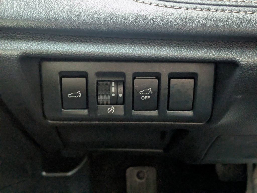 Used 2024 Subaru Outback Limited image 27