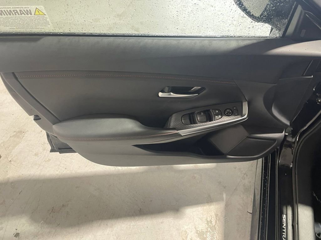 Certified 2025 Nissan Sentra SR w/ Midnight Edition image 13