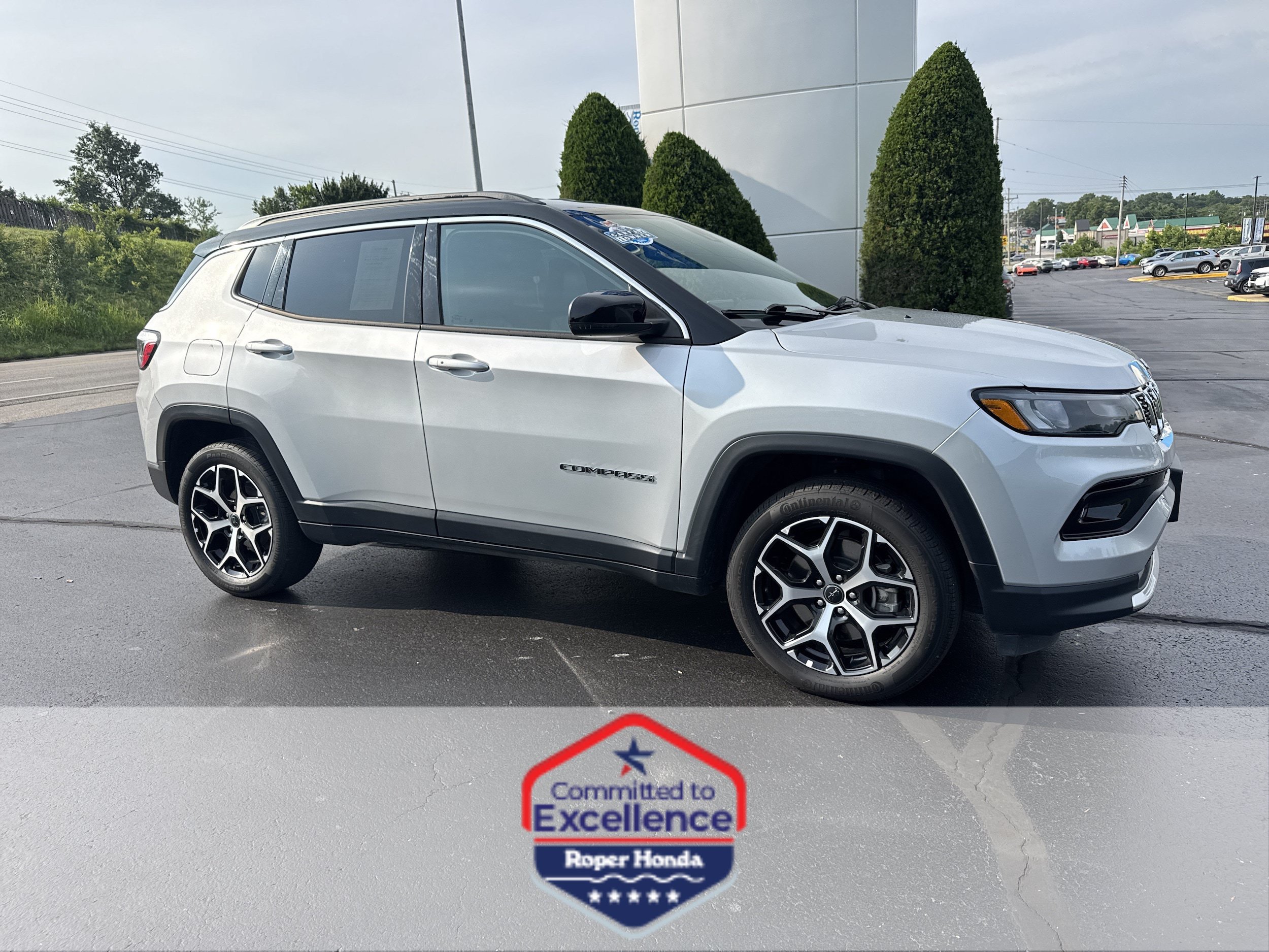 Used 2025 Jeep Compass Limited