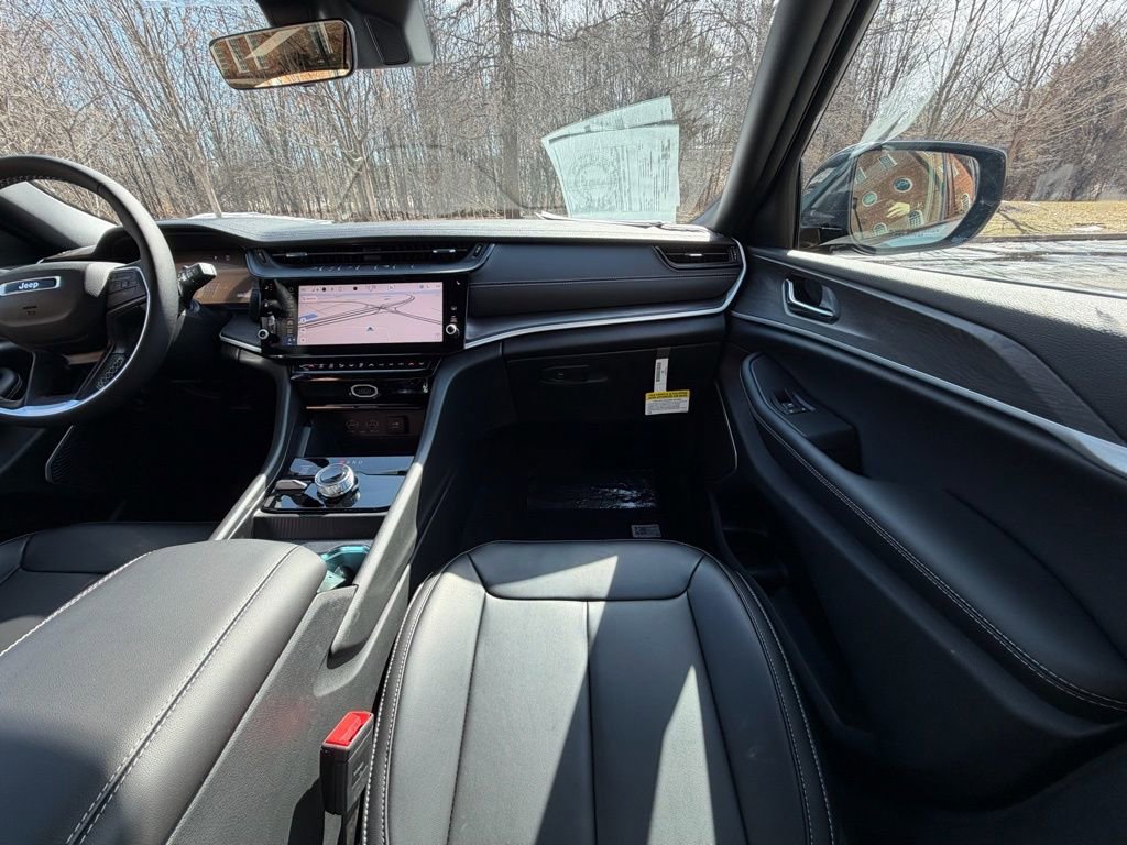 New 2026 Jeep Grand Cherokee Limited image 13