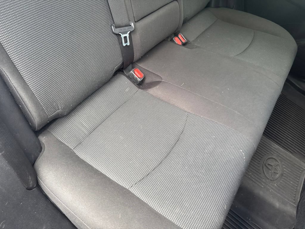 Used 2022 Toyota RAV4 LE w/ Carpet Mat Package (TMS) AWD/4WD image 28