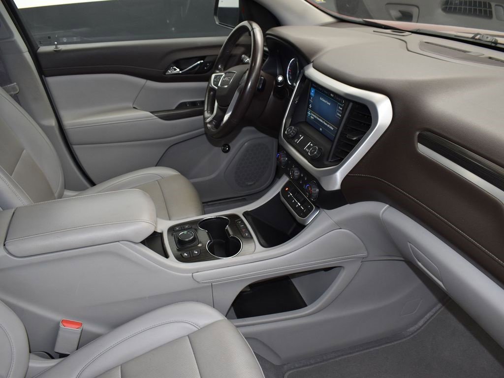 Used 2021 GMC Acadia SLT image 25