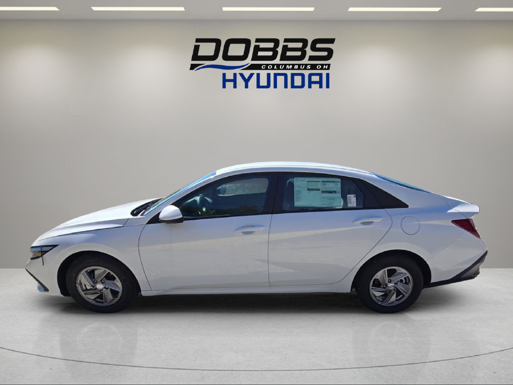 New 2026 Hyundai Elantra SE FWD image 2