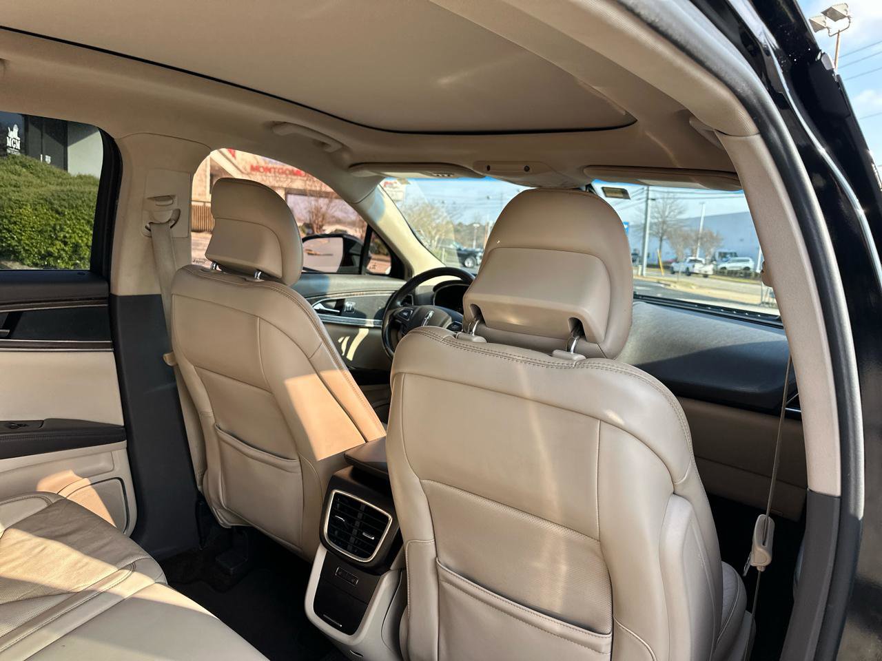 Used 2016 Lincoln MKX Reserve w/ Climate Package image 34