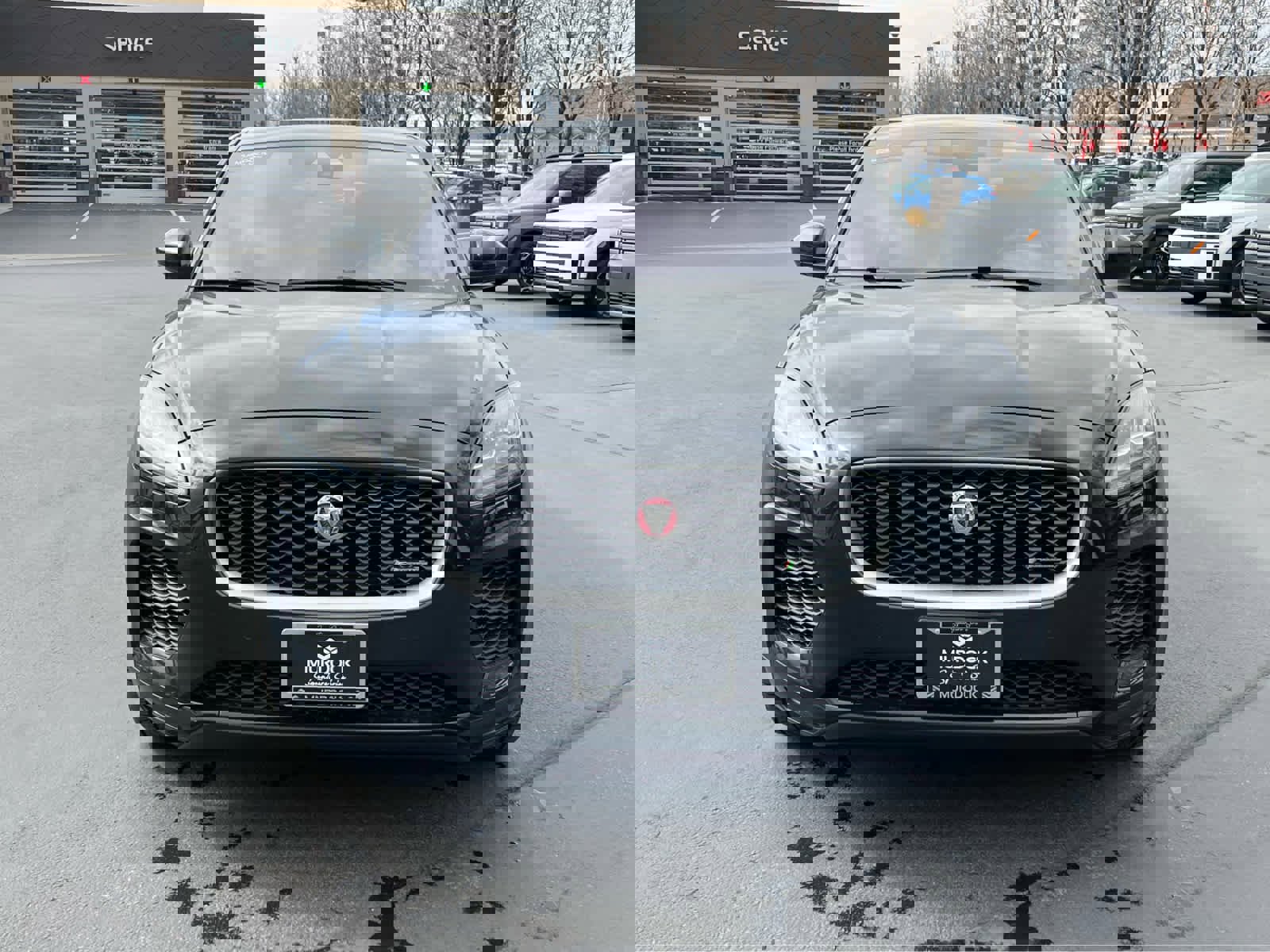 Used 2019 Jaguar E-PACE R-Dynamic SE image 3