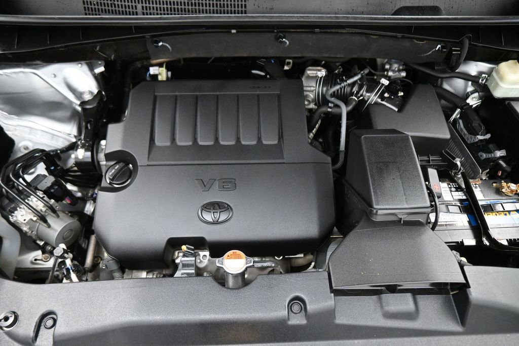 Used 2016 Toyota Highlander XLE AWD/4WD image 19