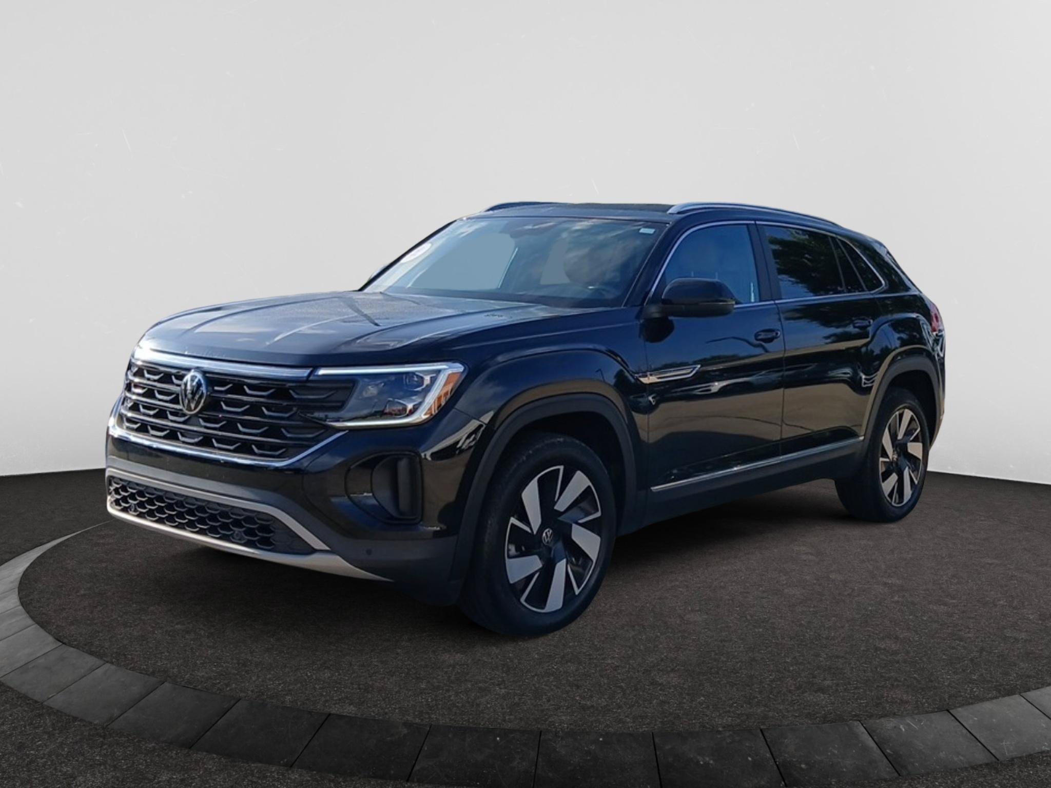 Certified 2025 Volkswagen Atlas Cross Sport SEL AWD/4WD image 3