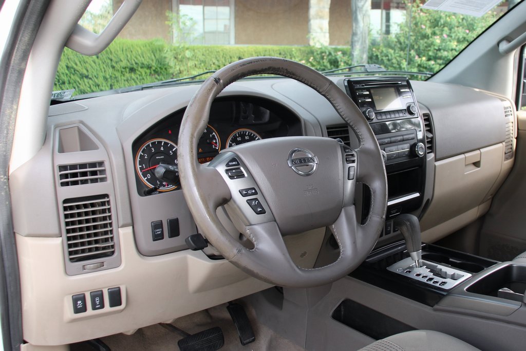 Used 2013 Nissan Titan SV w/ SV Value Truck Pkg image 17