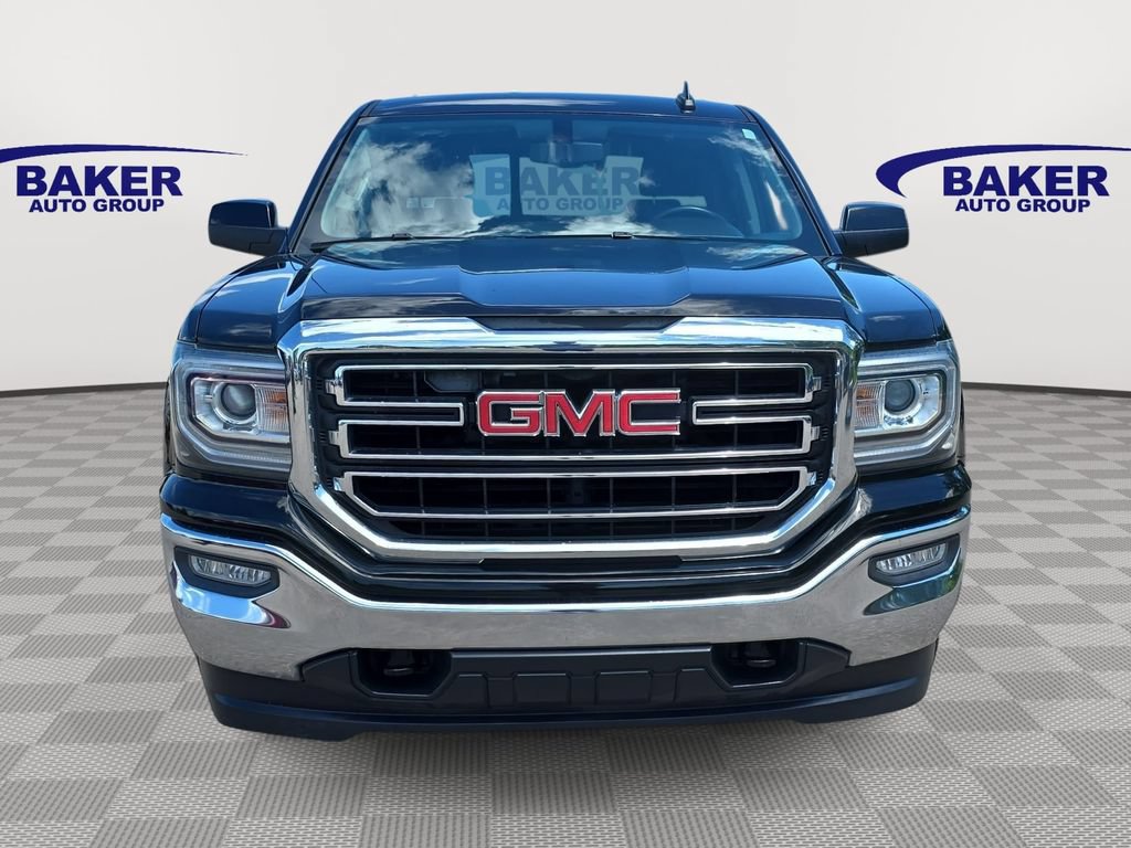 Used 2017 GMC Sierra 1500 SLE w/ SLE Value Package AWD/4WD image 2