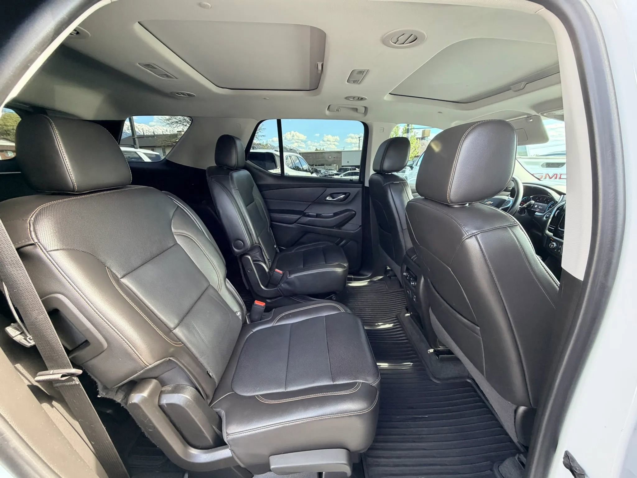 Used 2021 Chevrolet Traverse Premier w/ Redline Edition AWD/4WD image 20