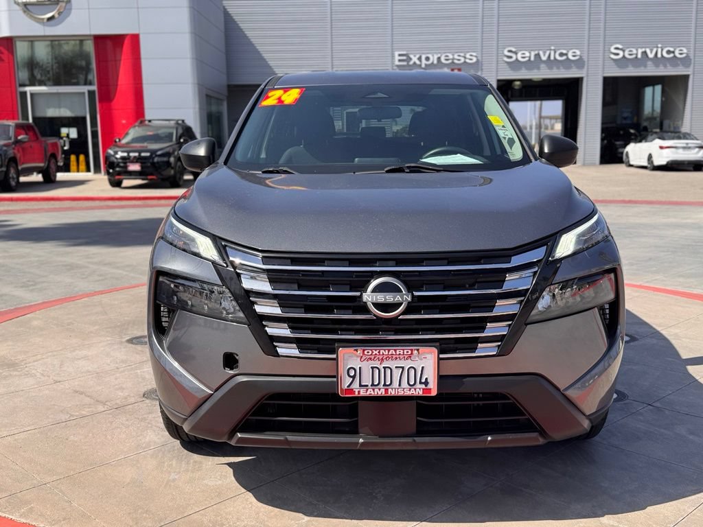 Certified 2024 Nissan Rogue S FWD image 3