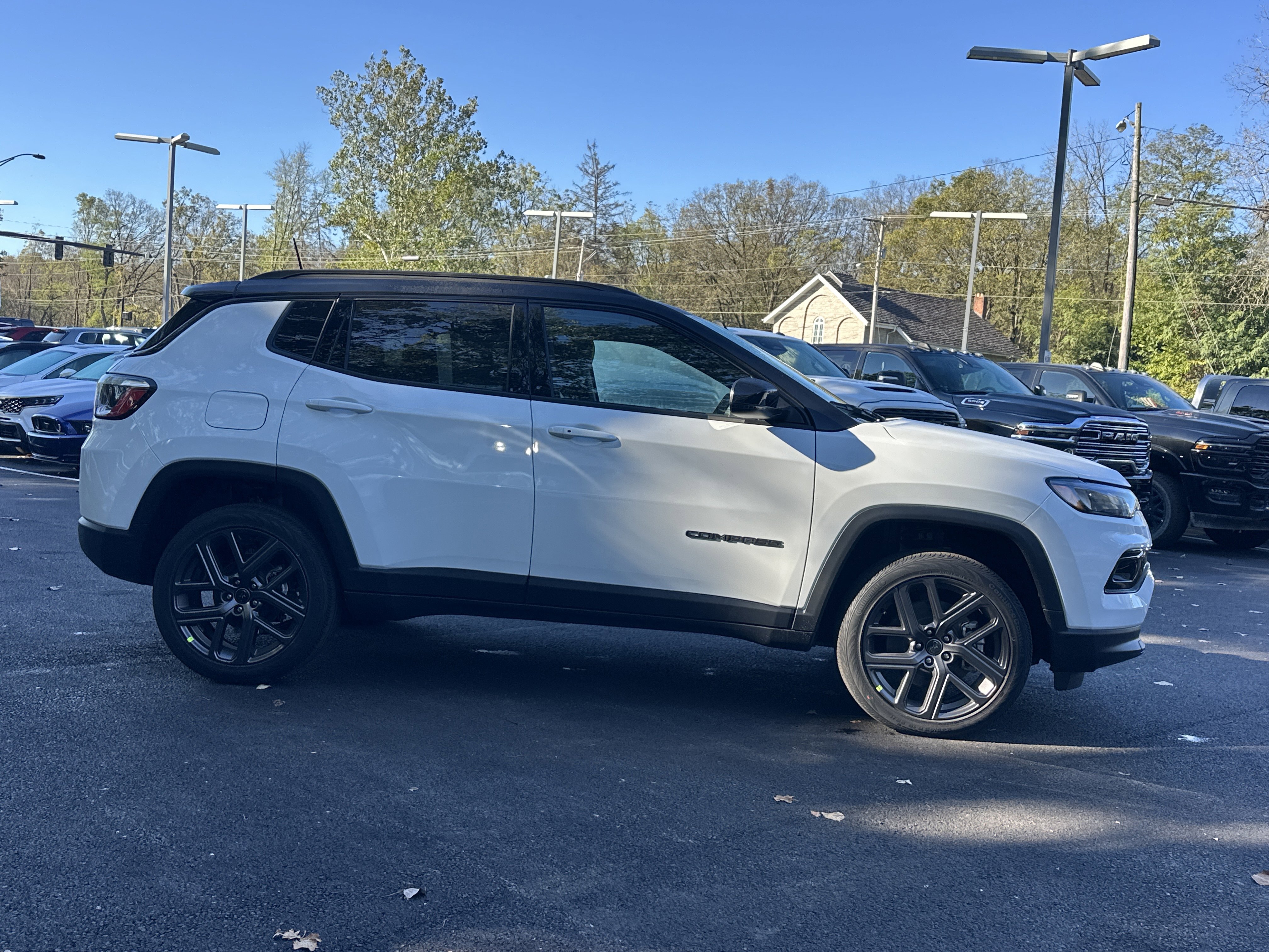 New 2026 Jeep Compass Limited image 20