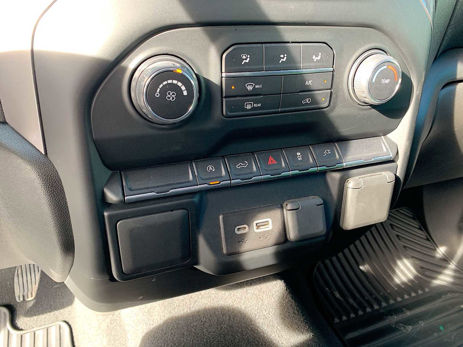 Certified 2022 Chevrolet Silverado 1500 Custom w/ LPO, Dark Essentials Package image 16