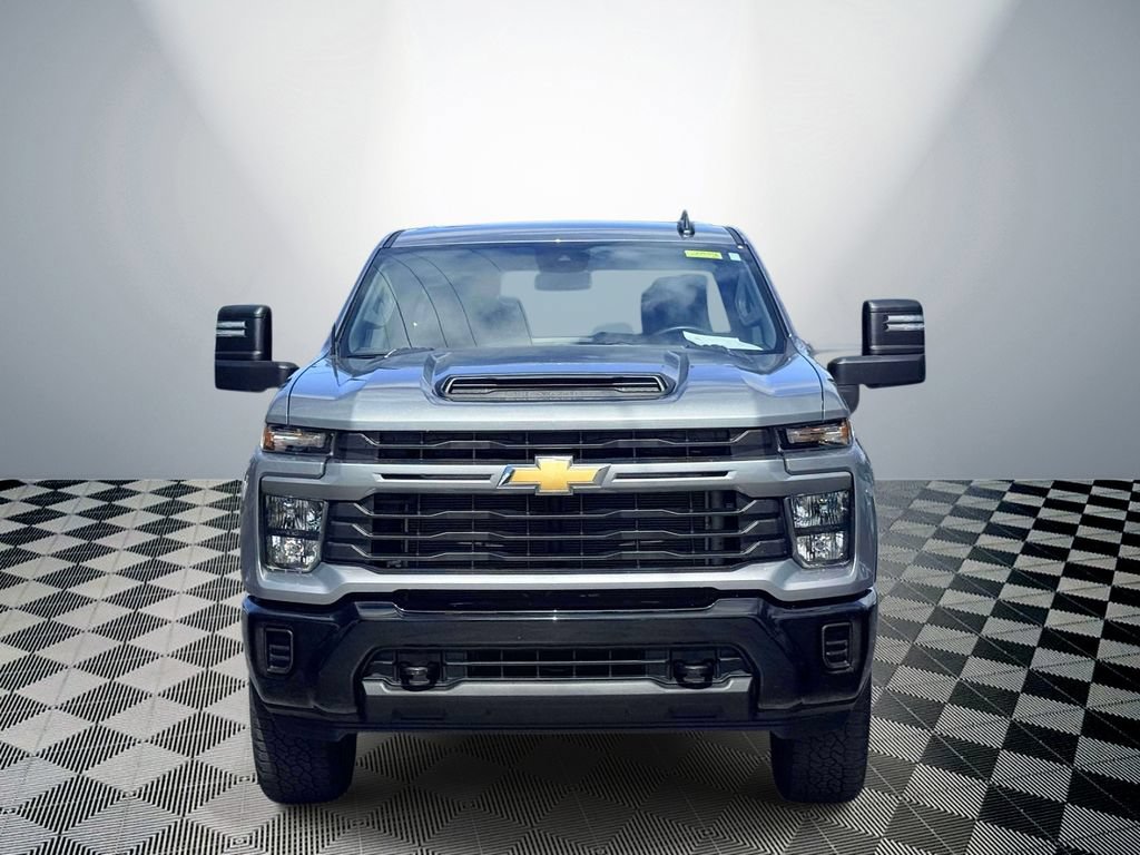 Used 2024 Chevrolet Silverado 2500 Custom w/ Snow Plow Prep/Camper Package AWD/4WD image 2
