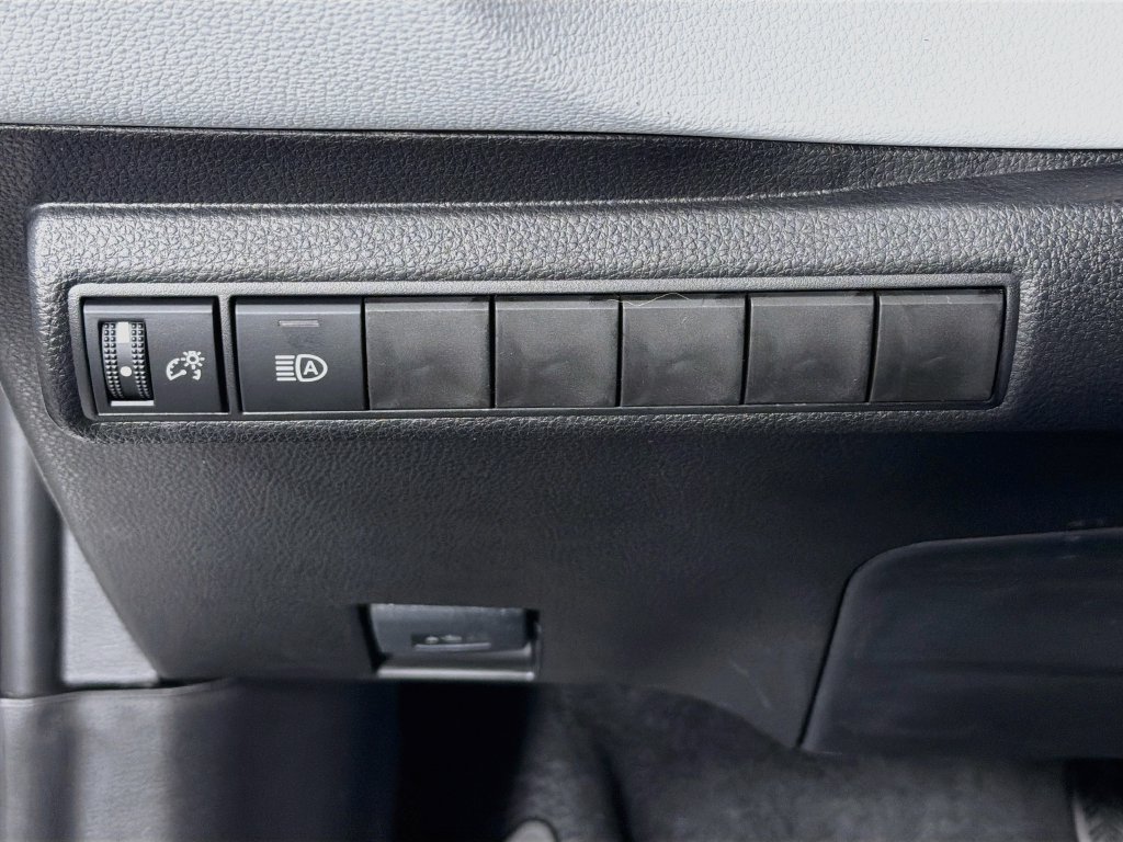 New 2026 Toyota Corolla SE FWD image 19