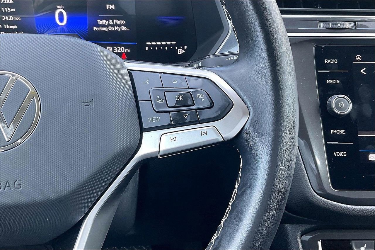 Used 2024 Volkswagen Tiguan S image 31