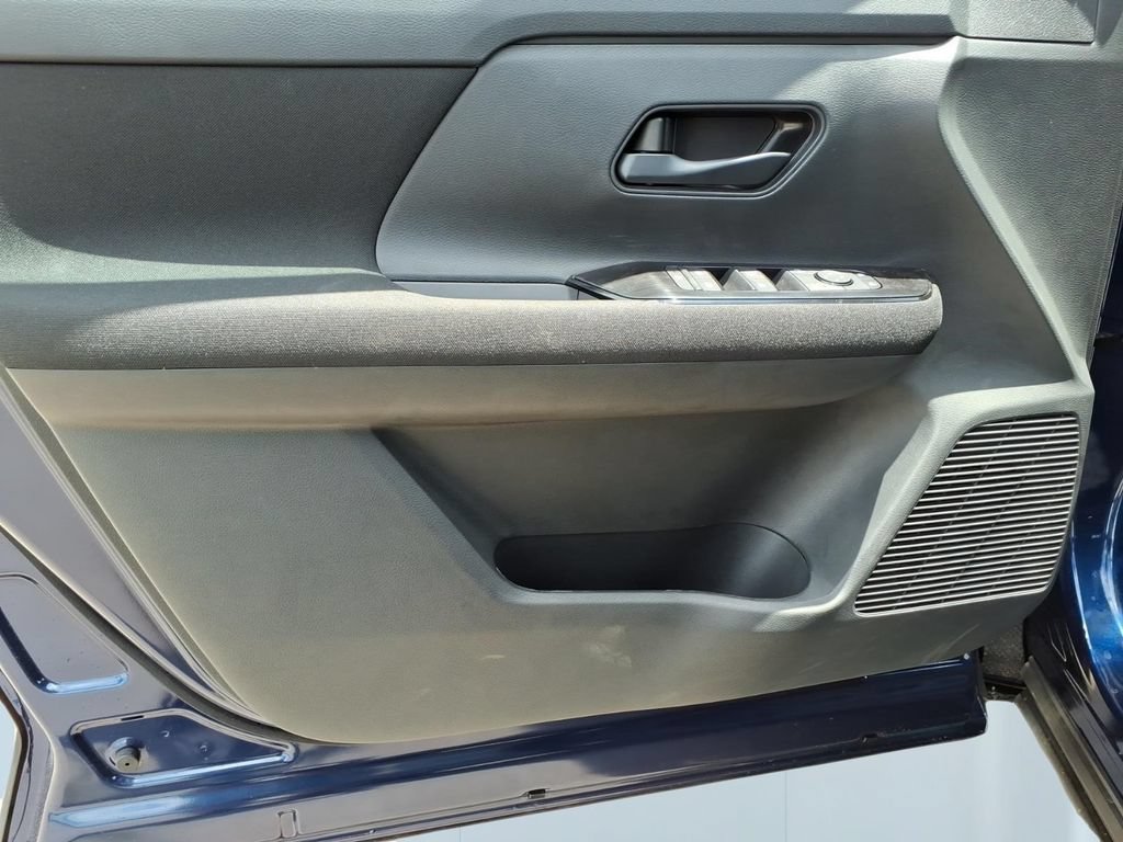 New 2026 Nissan Kicks S FWD image 13