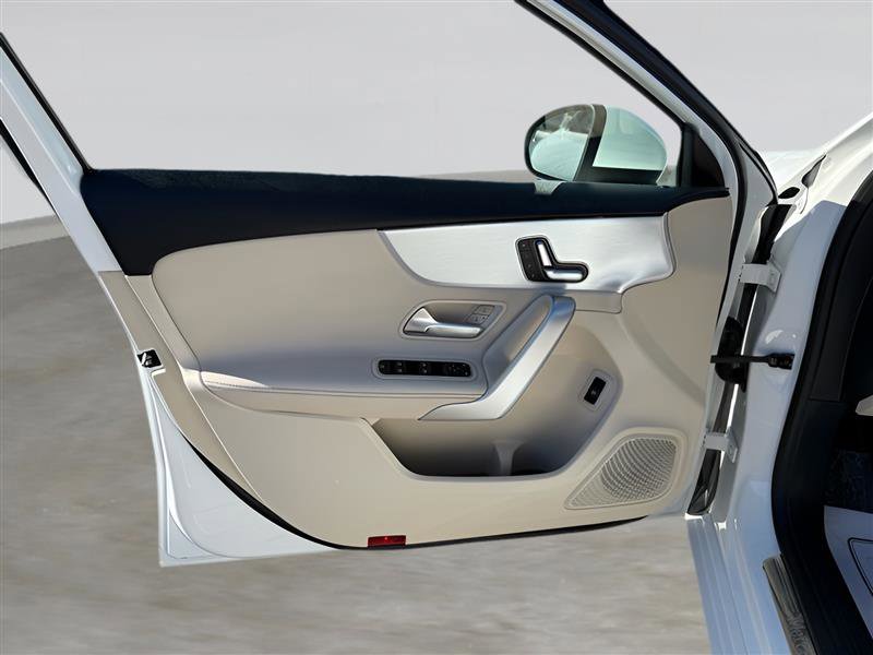 Used 2019 Mercedes-Benz A 220 image 11