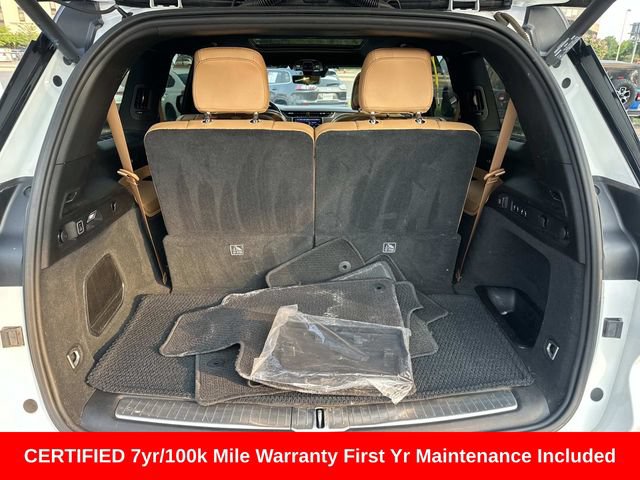 Used 2023 Jeep Grand Cherokee L Summit w/ Advanced Protech Group IV AWD/4WD image 17