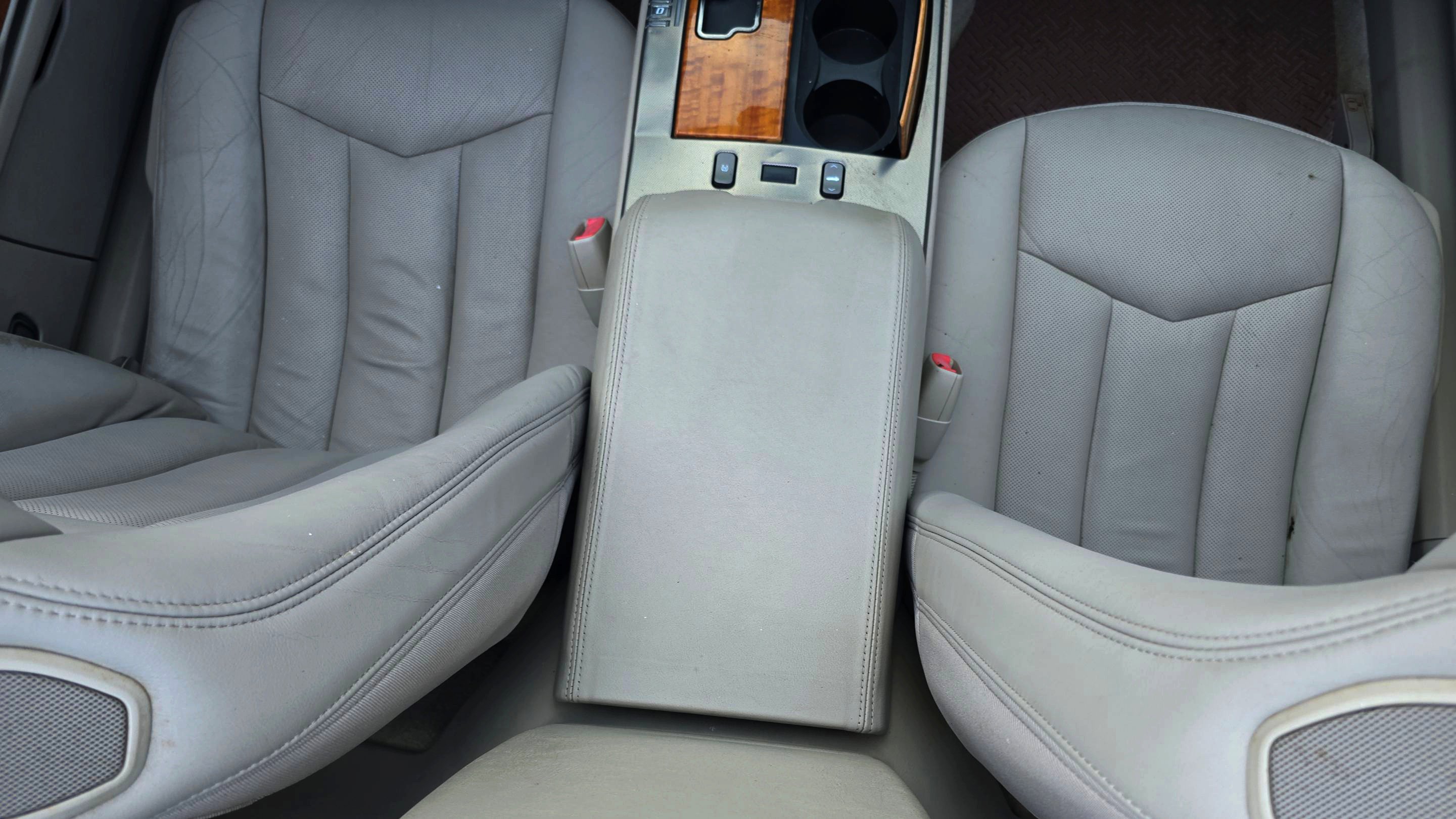 Used 2004 Cadillac XLR image 73