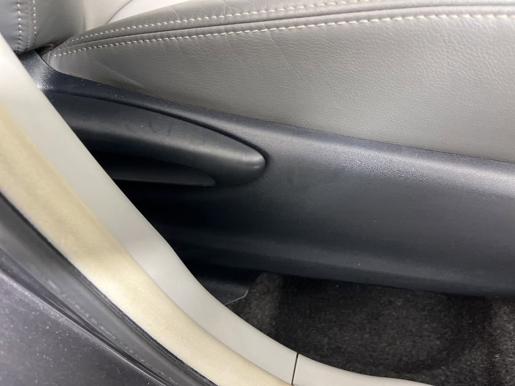 Used 2015 Toyota Prius V Four FWD image 8