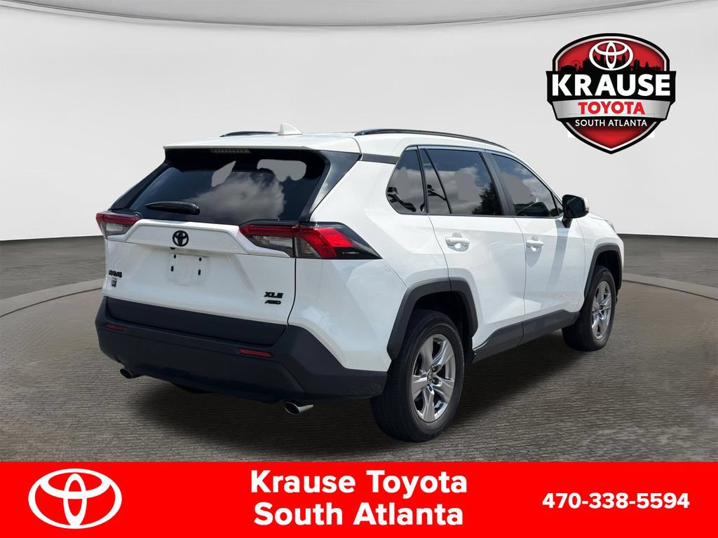 Used 2022 Toyota RAV4 XLE w/ Convenience Package AWD/4WD image 8