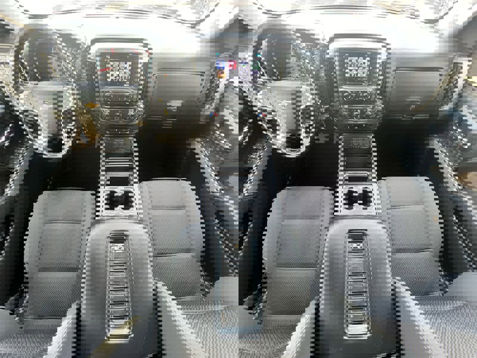 Used 2018 Chevrolet Silverado 1500 LT w/ All Star Edition image 15