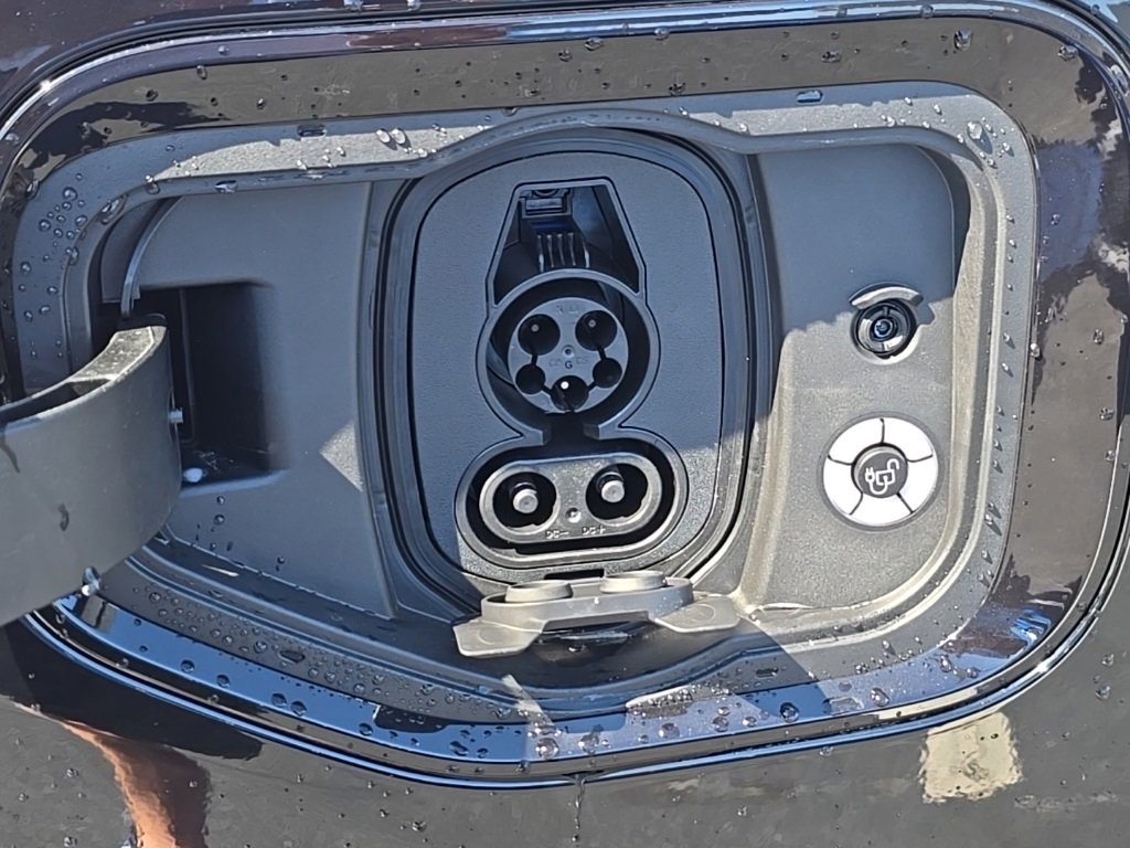 New 2025 Ford F150 Lightning XLT image 88