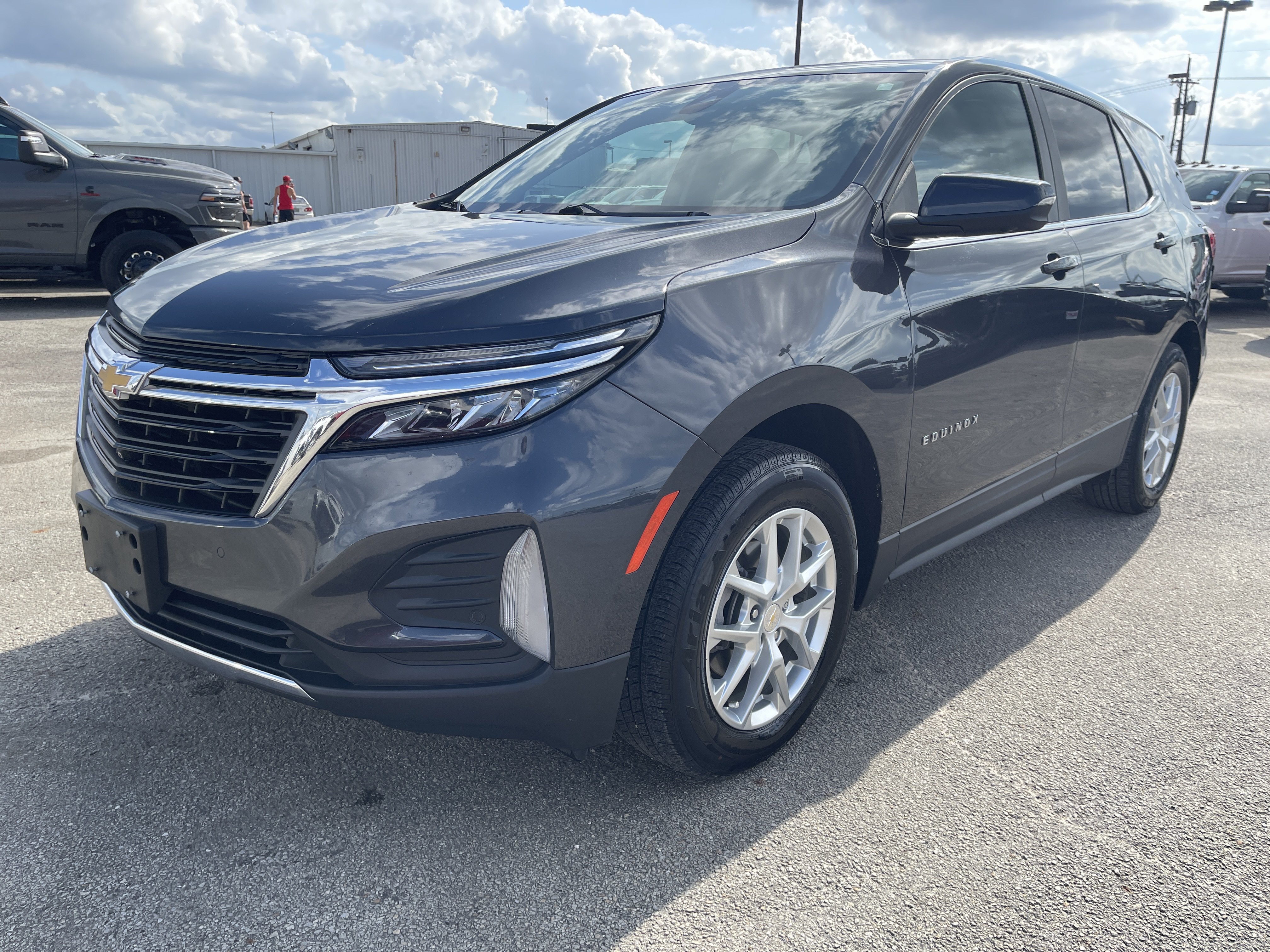 Used 2022 Chevrolet Equinox LT FWD image 8