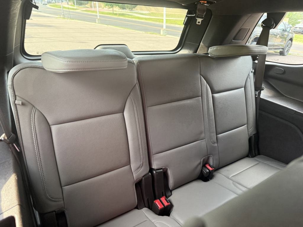 Used 2022 GMC Yukon SLT w/ SLT Luxury Package image 26