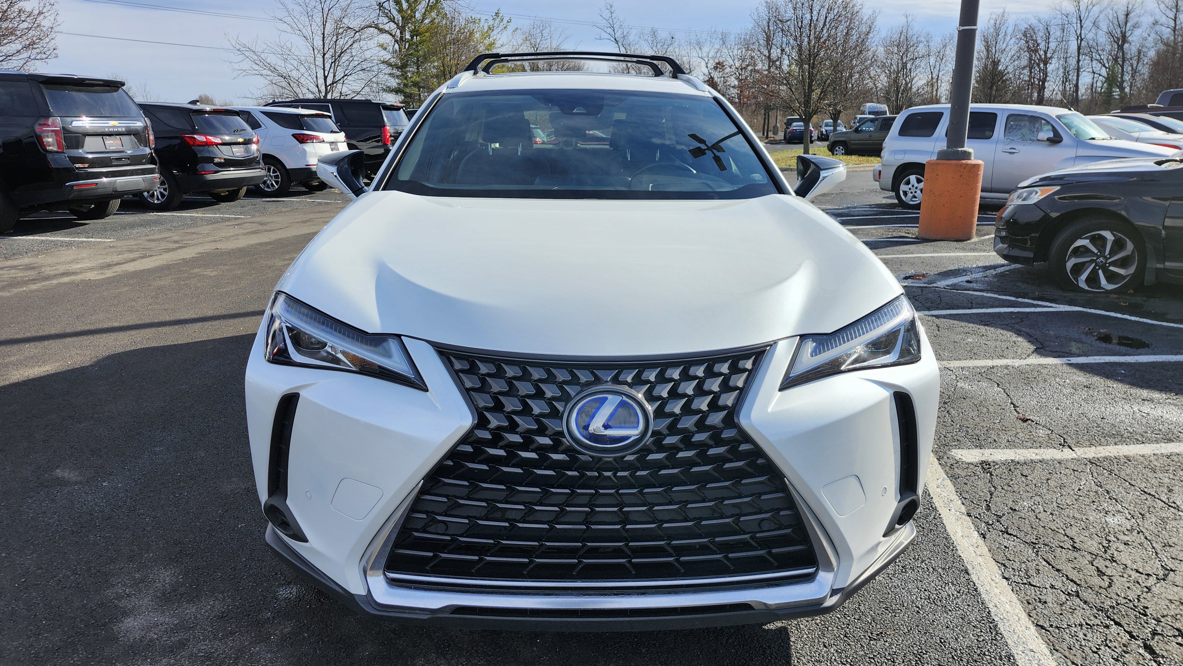 Used 2022 Lexus UX 250h w/ Premium Package image 12