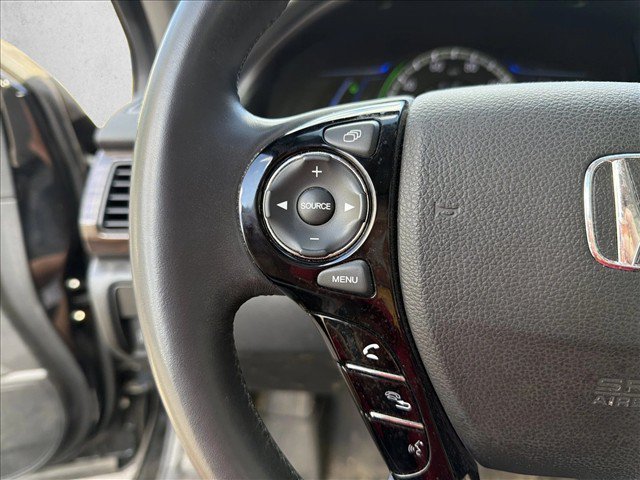 Used 2017 Honda Accord Touring image 14