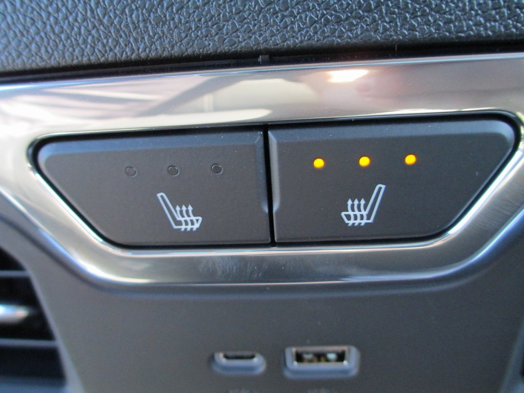 New 2026 GMC Sierra 3500 Denali w/ Denali Reserve Package image 14