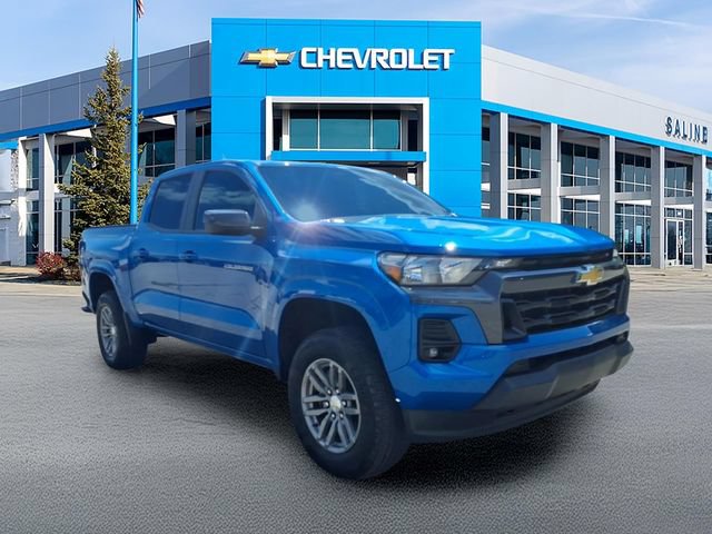 Used 2024 Chevrolet Colorado LT w/ LT Convenience Package II AWD/4WD image 1