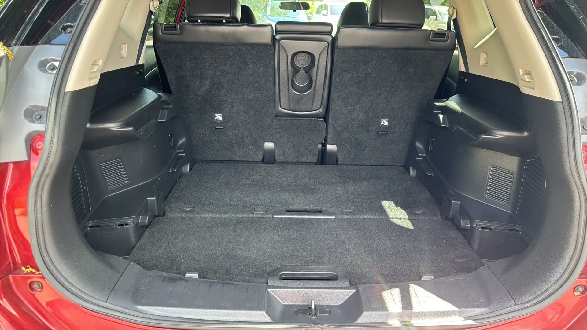 Used 2014 Nissan Rogue SL w/ SL Premium Package image 14