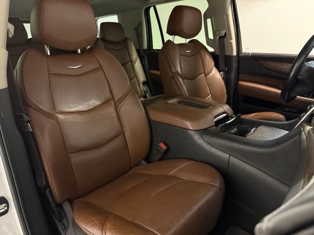 Used 2016 Cadillac Escalade Premium AWD/4WD image 34